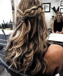 Prom Hairstyles For Long Hair Half Up Half Down Hair Hairstyles Long Prom Prom Hairstyl Long Hair Styles Medium Hair Styles Prom Hairstyles For Long Hair