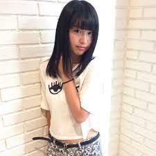 ミディアムストレート 黒髪が今年も最強モテ髪 前髪ありなし別に アレンジも yotsuba よつば 黒髪ロング パーマ ロングパーマ モテ髪