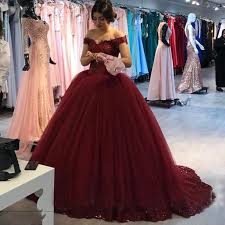 Mimpi memakai baju pengantin sering kali membuat yang mengalaminya merasakan kekhawatiran. Green Blue Custom Color Cheap Off Shoulder Women Formal Ball Gown Long Maroon Wedding Dress For Bride Buy Maroon Wedding Dress Maroon Long Wedding Dress Off Shoulder Wedding Dress Product On Alibaba Com