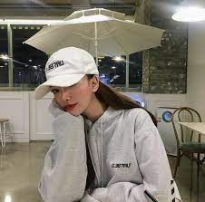 Ulzzang Girl Hat Jacket Gray White Longhair Pretty