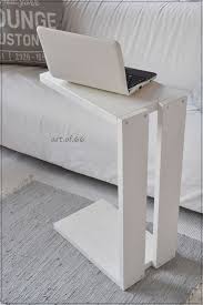 Den Beistelltisch Bzw Sofa Butler Habe Ich Aus Alten Gebrauchten Palettenbrettern Bzw Holzplatten Gezimmer Sofa Beistelltisch Mobel Aus Paletten Zuhause Diy
