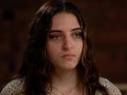 Alexis Spence's Instagram, Twitter & Facebook