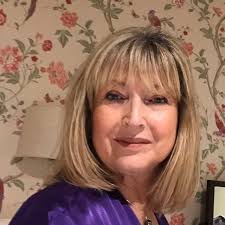 Sally Barrett (@nana__bananas) • Threads, Say more