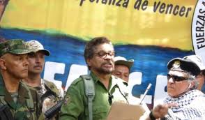 Luciano marín arango, aka iván márquez (born 1955) is a colombian guerrilla leader, member of the revolutionary armed forces of colombia (farc), part of its secretariat higher command and advisor to the northwestern and caribbean blocs. Ivan Marquez Santrich Y El Paisa Anuncian Su Regreso A Las Armas La Fm