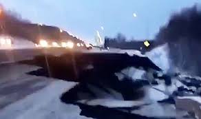 Alaska Earthquake Terrifying Moment Family Forced To Flee Home As Devastating Quake Hits World News Express Co Uk
