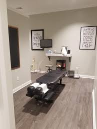 Relaxing Adjustment Table Chiropractic Office Design Chiropractic Office Decor Chiropractic Office
