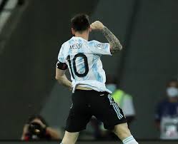 Ens esforcem per l'excel·lència i perfecció en tot el que fem. Mario Malkun On Twitter La Celebracion De Messi Tras El Gol Maradona