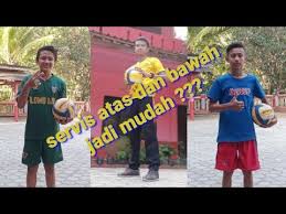 Cara melakukan passing bawah bolavoli sebagai berikut. Cara Servis Bawah Dan Servis Atas Bola Voli Youtube