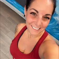 What is the difference between partial view and breezy balcony?