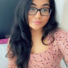 Kiara Leigh Charles (@KiaraLCharles)