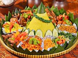 Meskipun variasi dan bumbunya yang terus dikreasikan, menu. Ini Dia Asal Usul Nasi Tumpeng Yang Sering Kita Jumpai Pergikuliner Com