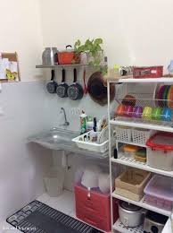 Desain dapur kecil dengan bentuk u trik pertama untuk desain dapur kecil adalah menggunakan kabinet bentuk u. 30 Gambar Idea Hias Dapur Bajet Tanpa Kabinet Dapur Sangat Menarik Ilham Dekorasi