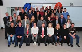 Profitieren sie von unserem günstigen girokonto und angeboten zur baufinanzierung. Hfv