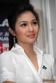 Sandra Dewi White T-Shirt Print #150494 Online