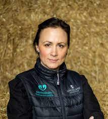 Lisen driver idag grevlundagården tillsammans med maken peder fredricson, en av världens bästa hoppryttare. Team Grevlunda Estate Fredricson Show Jumping
