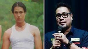 Presiden persatuan seniman malaysia (seniman), zed zaidi hari ini disoal siasat hampir 3 jam oleh suruhanjaya komunikasi. Tanpa Hero Remaja Orang Tidak Akan Kenal Saya Zed Zaidi Remaja