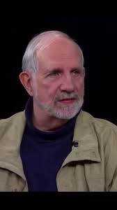 Dive into the genius of cinematic storytelling with insights from masters  of the craft! This discussion highlights the interplay of split screens and  parallel action, showcasing how filmmakers like ...