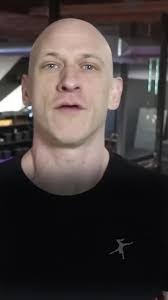 Lee Weiland's Instagram, Twitter & Facebook