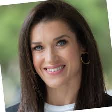 Lisa Meints's Instagram, Twitter & Facebook