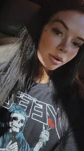 Allison Sherer's Instagram, Twitter & Facebook