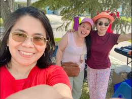 Huddersfield's Mr & Mrs ! Always makes me smile when I can check out this  beautiful but deadly couple ! Van hide observing as I'm very tired from  yesterday's epic exploits !