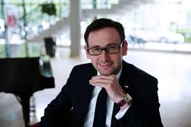 Do naftowego giganta przechodzi z energi sa, którą kierował od lutego 2017 roku. Daniel Obajtek Zostal Czlowiekiem Roku Forum Ekonomicznego Biznesalert Pl