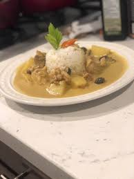 To shake things up, you can also try cauliflower, squash, sweet potatoes, and celery root. Thai Yellow Chicken Curry Dinner Made With Gold Yukon Potatoes Chicken Thigh Carrots Red Onion And Portobello Mushrooms Plated With A Bed Of Rice And The Curry Surrounding It Like A