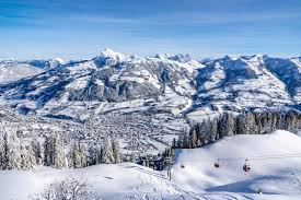 Der skitag im skigebiet beginnt entweder von kitzbühel mit der hahnenkammbahn oder von kirchberg mit der fleckalmbahn oder der maierlbahn. Skifahren In Kitzbuhel Tirol Skiurlaub Osterreich