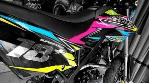 Tertarik ingin memodifikasi motor satria fu milik kalian, so mudah kok, beberapa part yang perlu diganti dalam memodifikasi satria diantaranya adalah, velg, foostep, ban depan dan belakang, stang, jog motor, knalpot satria fu, cakram, headlamp dan terakhir adalah tune mesin untuk mendapatkan tenaga yang lebih besar dan top speed yang lebih. Decal Kit Custom Dtracker 150 Graphic Supermoto Sweet Color Kawasaki Dtracker150 Supermoto Blue Yellow Pink Chrome Decalkit Cuttingsticker Motores