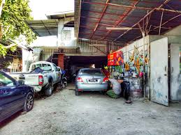 Saya mengenali pemilik bengkel ini sejak di awal pembukaan bengkel kereta tersebut. Nota Lyana The Right Blog At The Right Time Chan Brothers Doktor Kereta Yang Terbaik