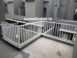 Selain itu, material pagar lipat minimalis ini juga memiliki bobot lebih ringan ketimbang besi sehingga memudahkan dalam proses pemasangan. Pagar Rumah Minimalis Bsd Tangerang Kanopi Bsd