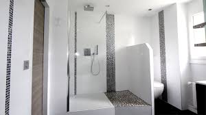 Carrelage de salle de bain 30 idees pour vous inspirer. Deco Salle De Bain Avantages Du Carrelage Au Sol Ou Mural