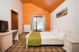 Parc aventura brasov'dan 4.9 km mesafede yer alan city center otel, masaj, solaryum, sıcak küvet sunar. The Best Hotels In Brasov Romania Which One To Choose Daily Travel Pill