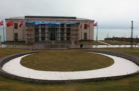 Ak saray'da bin tane oda olduğu ifade ediliyor. Erdogan In 12 Sarayinin Maliyeti Simdilik 125 Milyon Lira Tele1