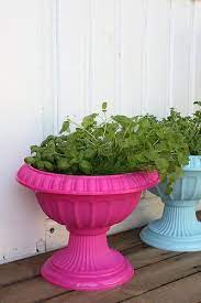 How To Paint Plastic Plant Pots Ehow Plastic Flower Pots Plastic Plant Pots Painting Plastic