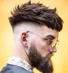 Habits des hommes, habit de l'homme, habillement, vêtements des femmes, vêtement de femme, manteaux, manteau, pantalons, pantalon, braies variations des costumes depuis les gaulois jusqu'au xixe siècle. Coiffure Homme En 2020 Coiffure Homme Coiffure Homme Cheveux Court Cheveux Homme