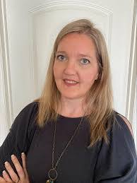 Betsy Arce's Instagram, Twitter & Facebook