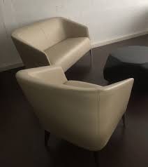 Ce sont exactement ces valeurs qui émanent des fauteuils à coque peu encombrants wooom : Ensemble Canape Et Fauteuil Peu Encombrant L Album Photo Des Collections Jandri Et Swann