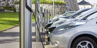 E.on energie românia a anunţat, vineri, că a pus în funcţiune, în această săptămână, o nouă staţie de încărcare rapidă a autovehiculelor electrice, în perimetrul staţiei de. StaÈ›iile De IncÄƒrcare Gratuite Pentru MaÈ™ini Electrice Dispar In 2 Ani Cat Te Va Costa SÄƒ Incarci MaÈ™ina Biz Brasov
