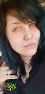 Theres just something about feelint confident in your skin again ✨ bonus if  your hair is growing and thriving too right?🥹 say DEETS ive got a suprise  👇🏻