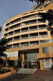 Pantages theatre and hollywood and vine are also within 1 mi (2 km). Hollywood Hills Hotel Los Angeles At Hrs With Free Services