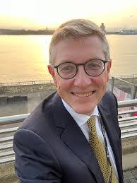 Tom Semple's Instagram, Twitter & Facebook