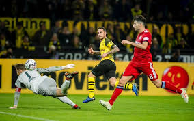 Fc bayern from matchday 28 of the 2019/20 bundesliga season at the signal. Prediksi Borussia Dortmund Vs Bayern Munchen Saling Sikut Demi Kans Juara