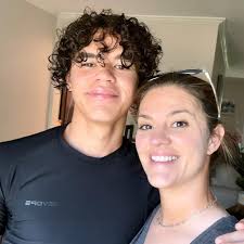 Should I mix fire pit ashes with leaf mould?