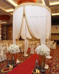 Situated near the airport, this hotel is 0.2 mi (0.4 km) from ideal convention centre shah alam and within 3 mi (5 km) of shah alam stadium and shah alam blue. 25 Pelamin Ideas Wedding Decorations Wedding Stage Wedding Stage Decorations
