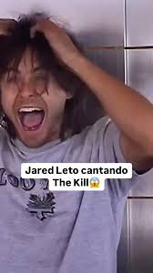 Con ustedes... Jared PERFECCIÓN Leto🔥 ¿Crees que hay un actor que sea tan  buen música a la vez? Te leemos en los comentarios Síguenos  (@efectoxofficial) para más contenido musical #jared #leto #jaredleto #