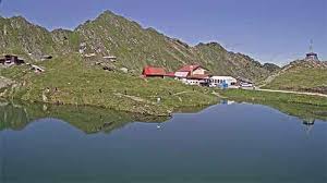 Tarife, fotografii vila balea va ofera nu doar cazare pe transfagarasan, ci un sejur de neuitat in muntii fagaras, in situata în apropierea lacului glaciar balea (12 km) si a cascadei balea, vila balea va ofera pe langa cazare. Live Webcam Cabana Balea Lac Balea Lake Sibiu Romania