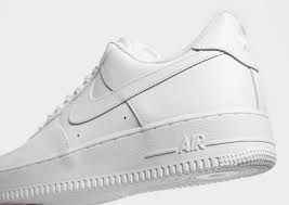 Along with the comfort and durability of the classic shoe, these styles come in striking colourways with funky details. Nike Air Force 1 Low Herren Weiss Jd Sports