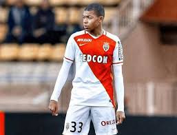 Мбаппе килиан / mbappé kylian. Kilian Mbappe Biografiya Poziciya Na Pole Pszh I Sbornoj Francii Trofei I Lichnye Nagrady