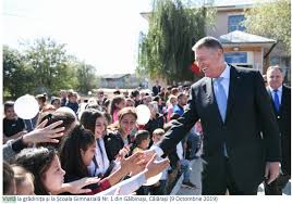 România educată, un program cu pozele lui Iohannis! S-a spălat pe mâini – 60m.ro